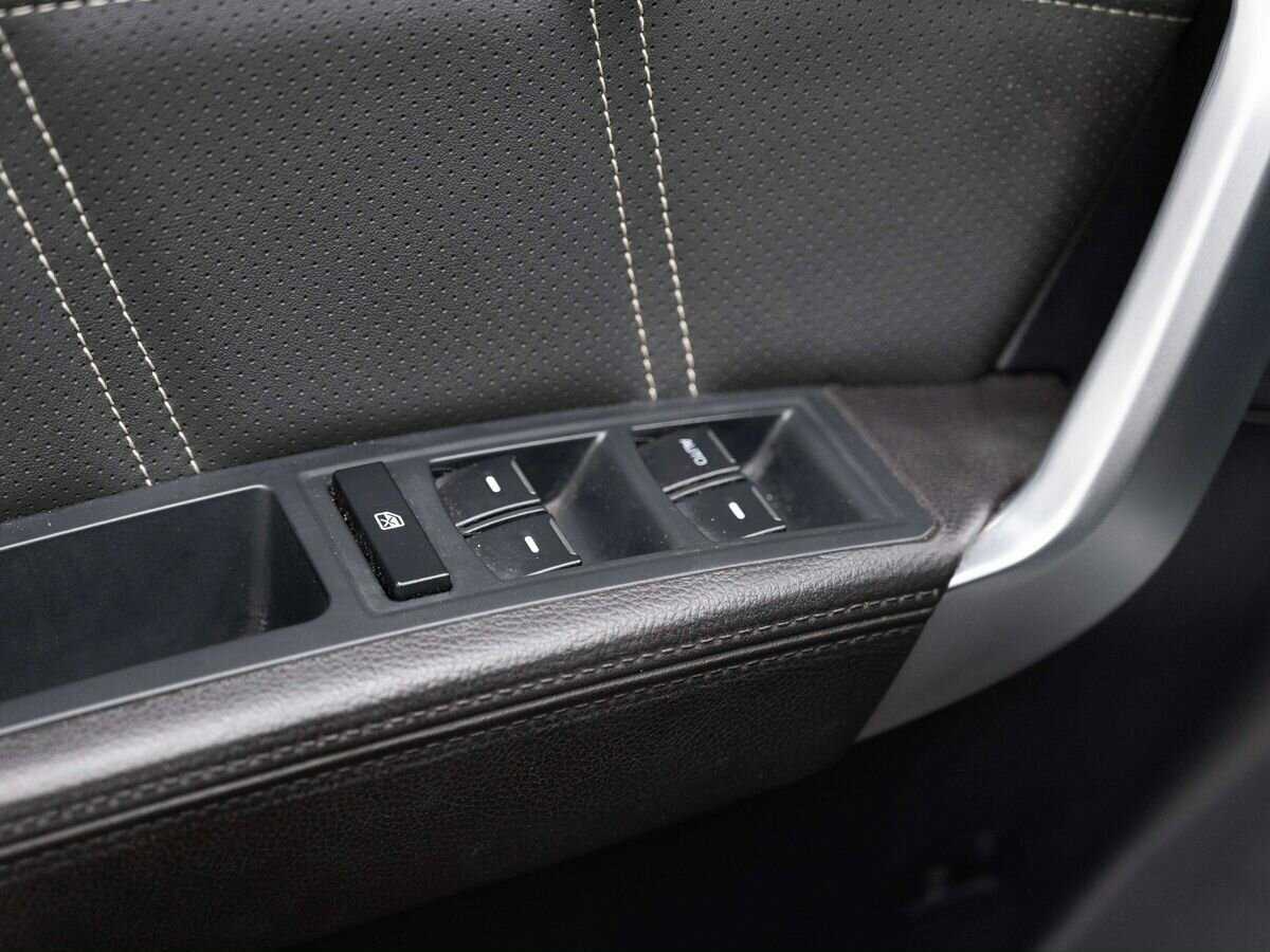 Купить Geely Emgrand X7 с пробегом. Фото: #18