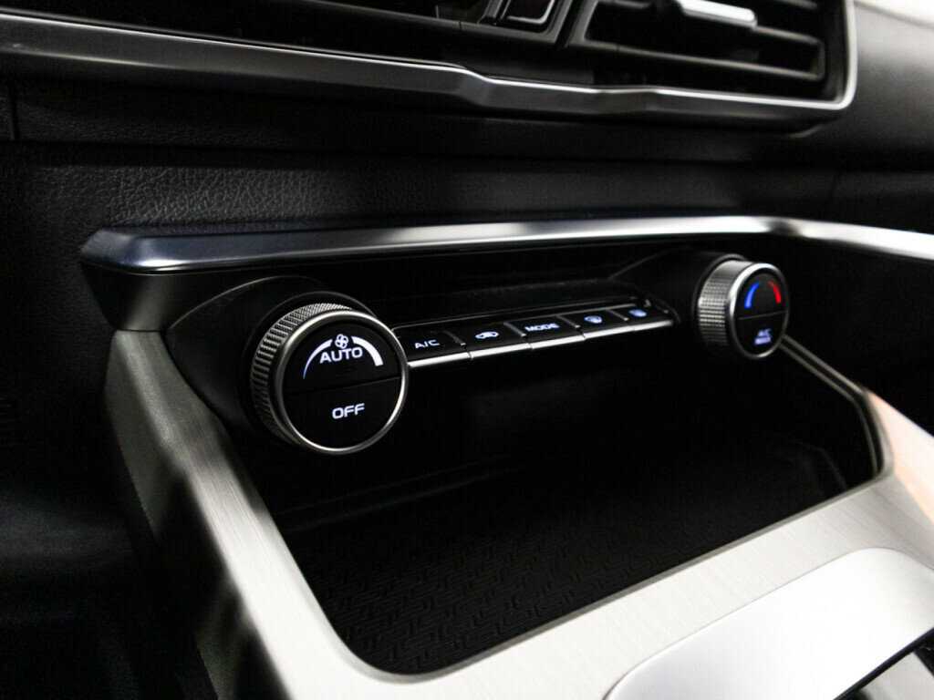 Купить Geely Coolray с пробегом. Фото: #18