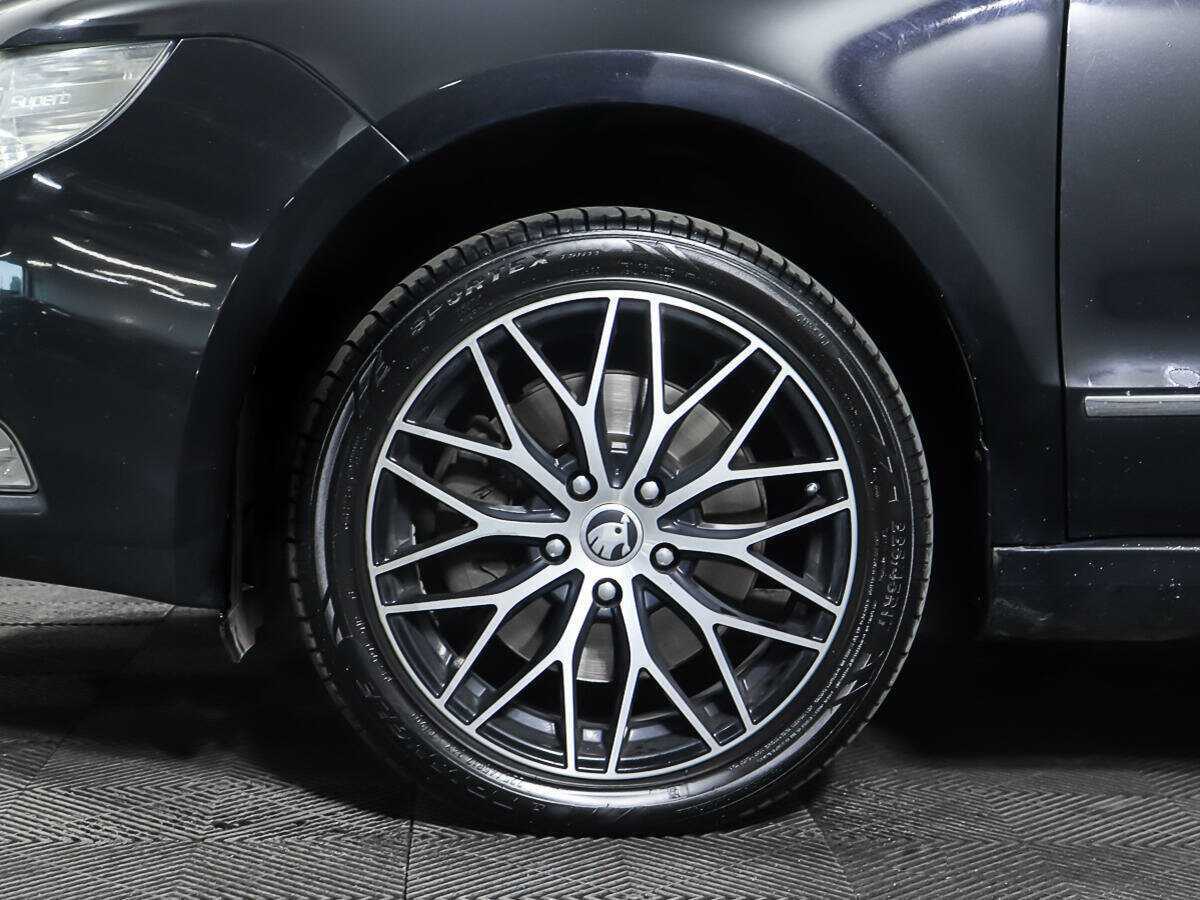 Купить Skoda Superb с пробегом. Фото: #21