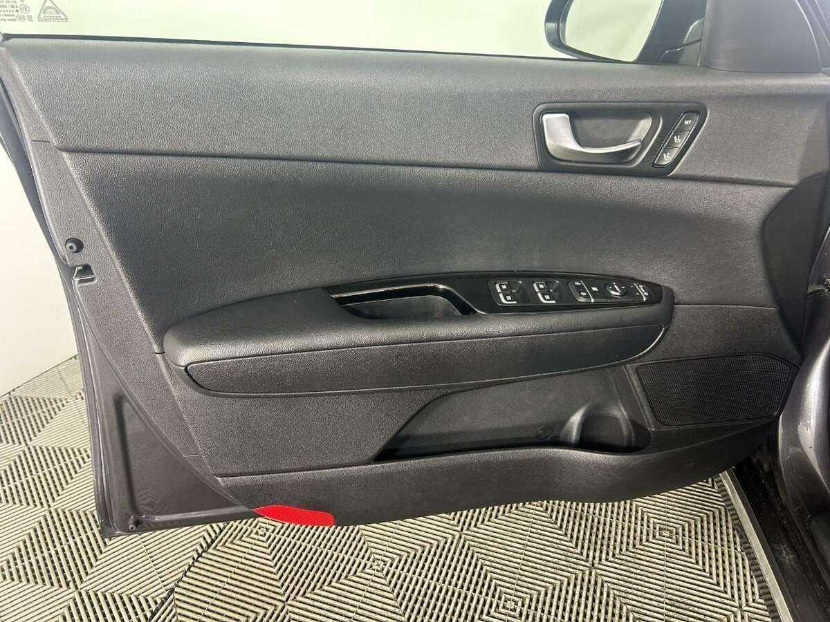 Купить Kia Optima с пробегом. Фото: #7