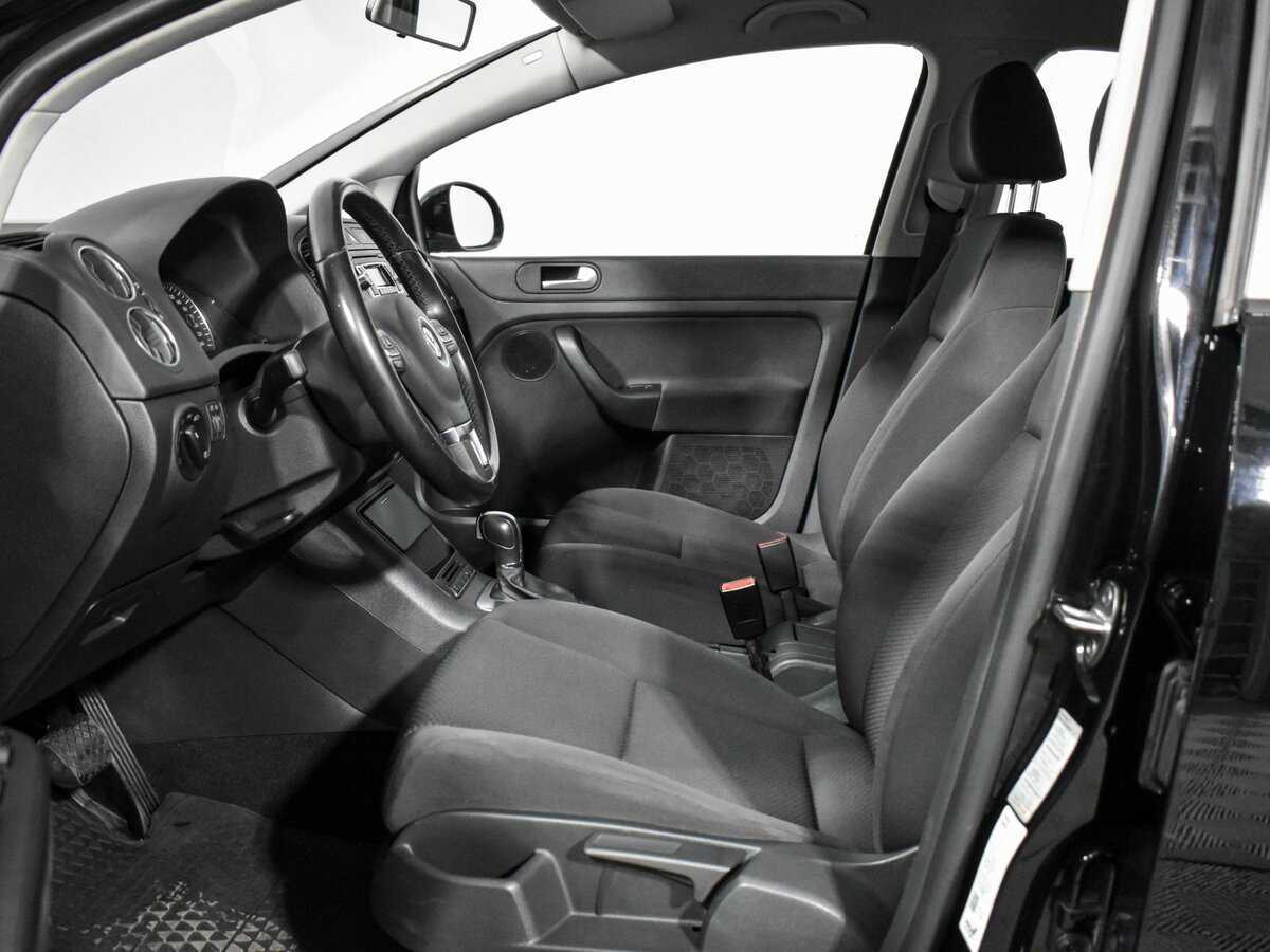 Купить Volkswagen Golf Plus с пробегом. Фото: #9