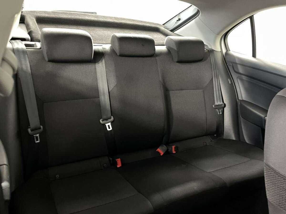 Купить Skoda Rapid с пробегом. Фото: #13
