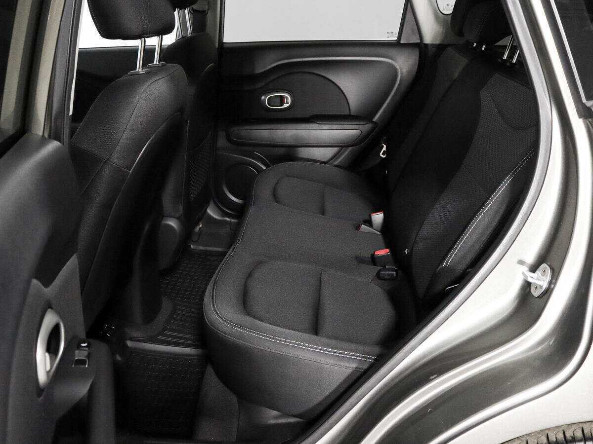 Купить Kia Soul с пробегом. Фото: #9