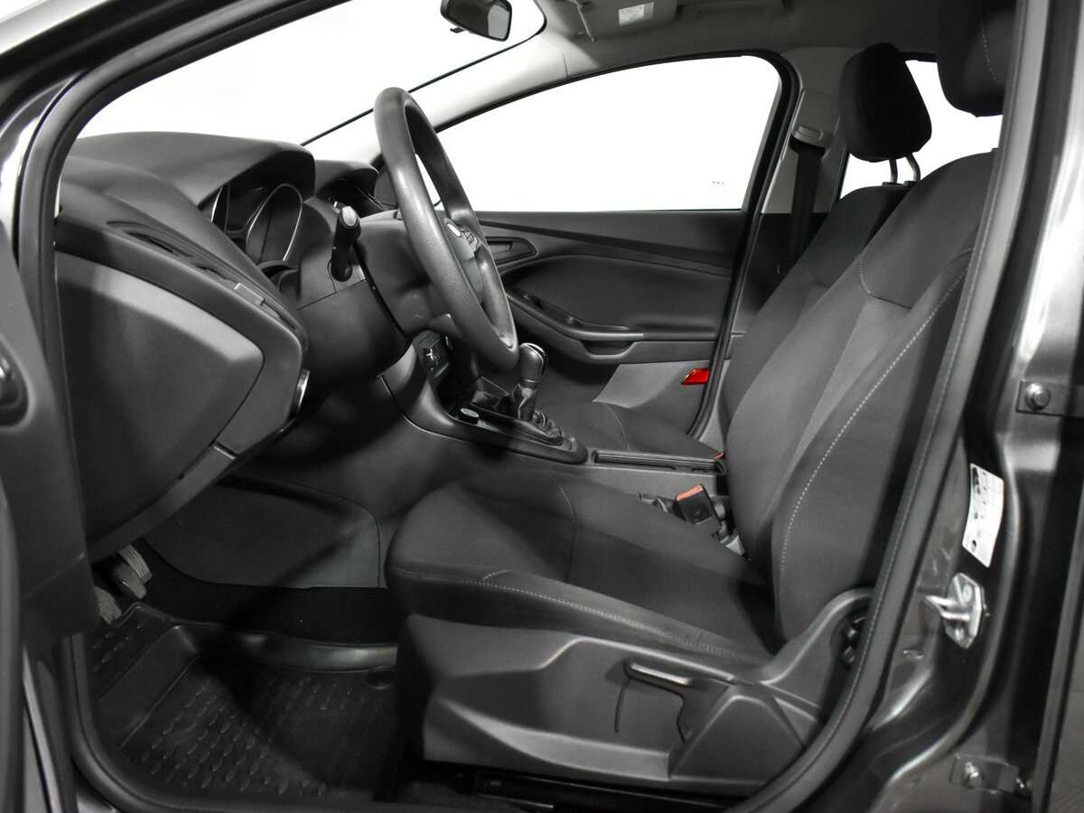 Купить Ford Focus с пробегом. Фото: #9