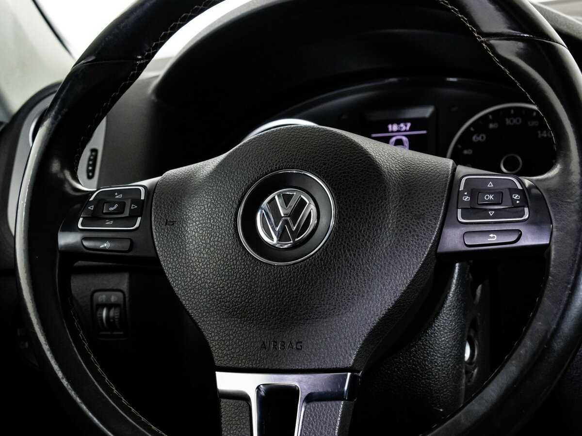 Купить Volkswagen Tiguan с пробегом. Фото: #11
