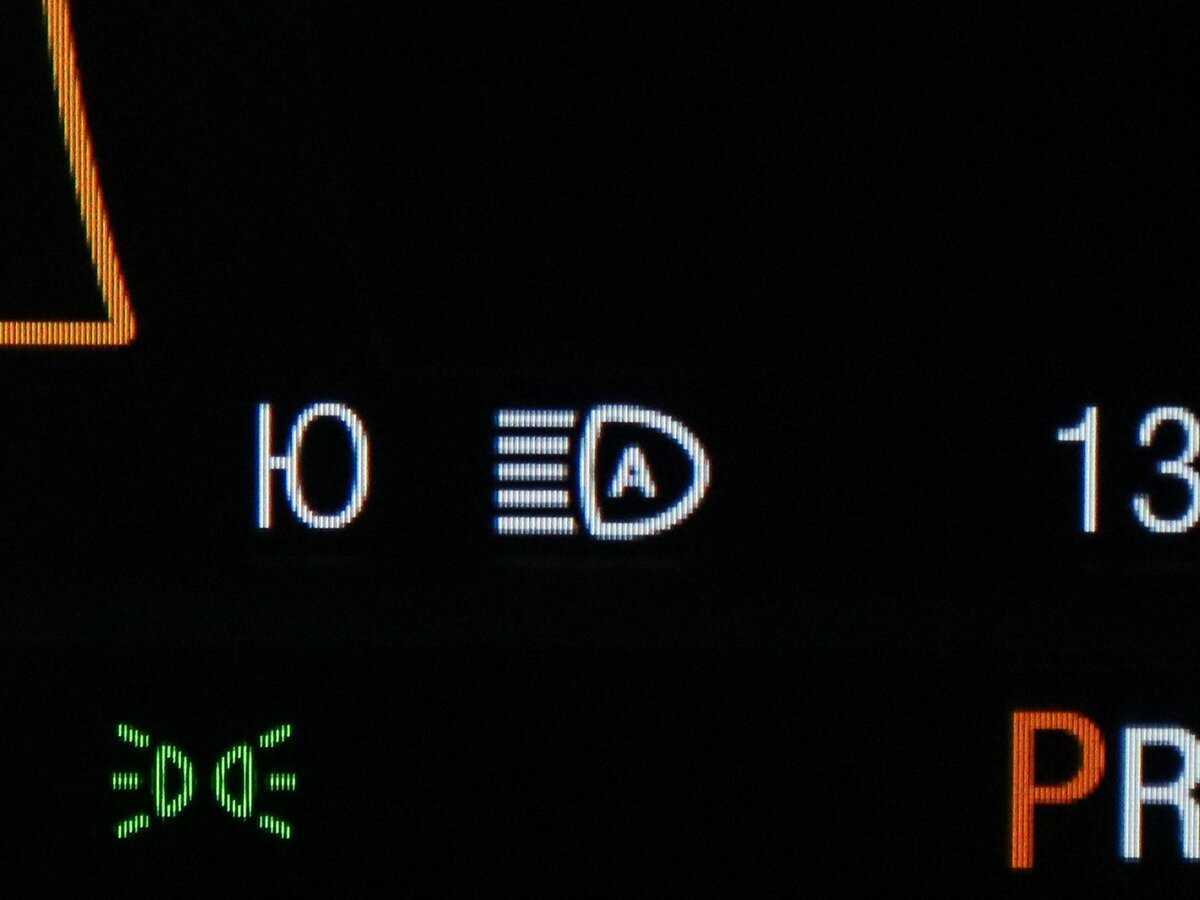 Купить Ford Mondeo с пробегом. Фото: #21