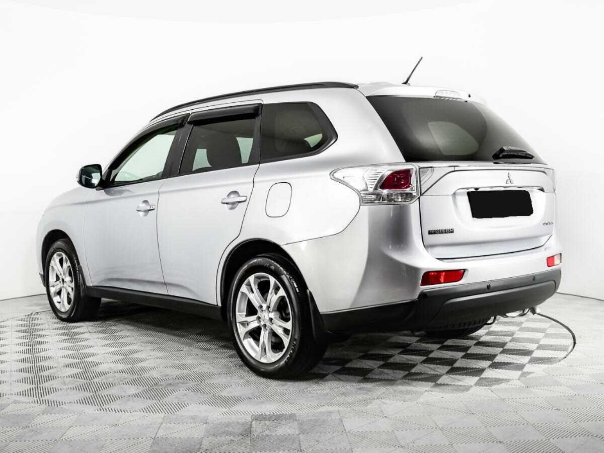 Купить Mitsubishi Outlander с пробегом. Фото: #5