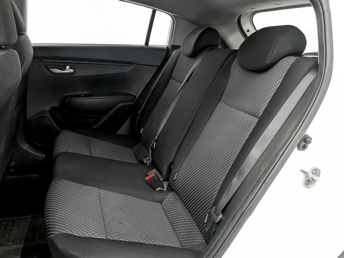 Купить Kia Rio с пробегом. Фото: #11
