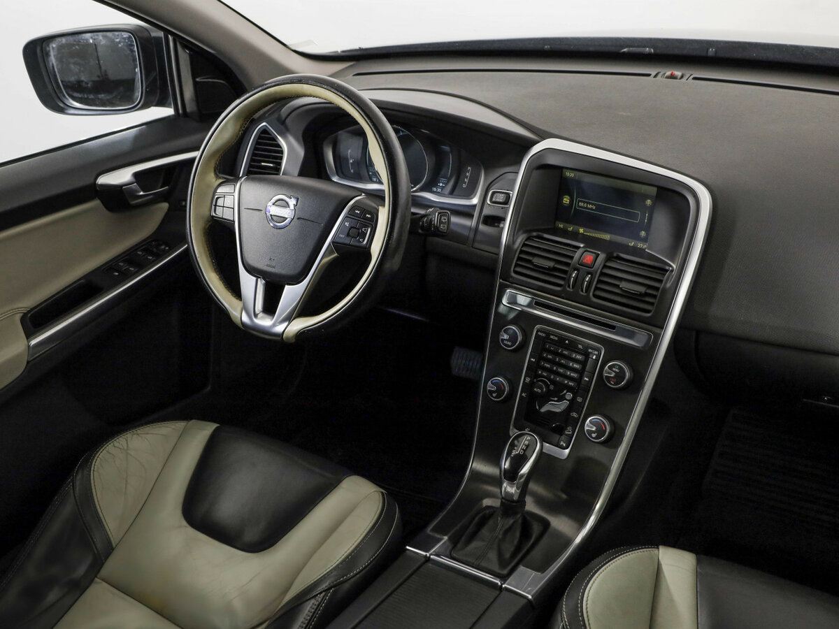 Купить Volvo XC60 с пробегом. Фото: #6