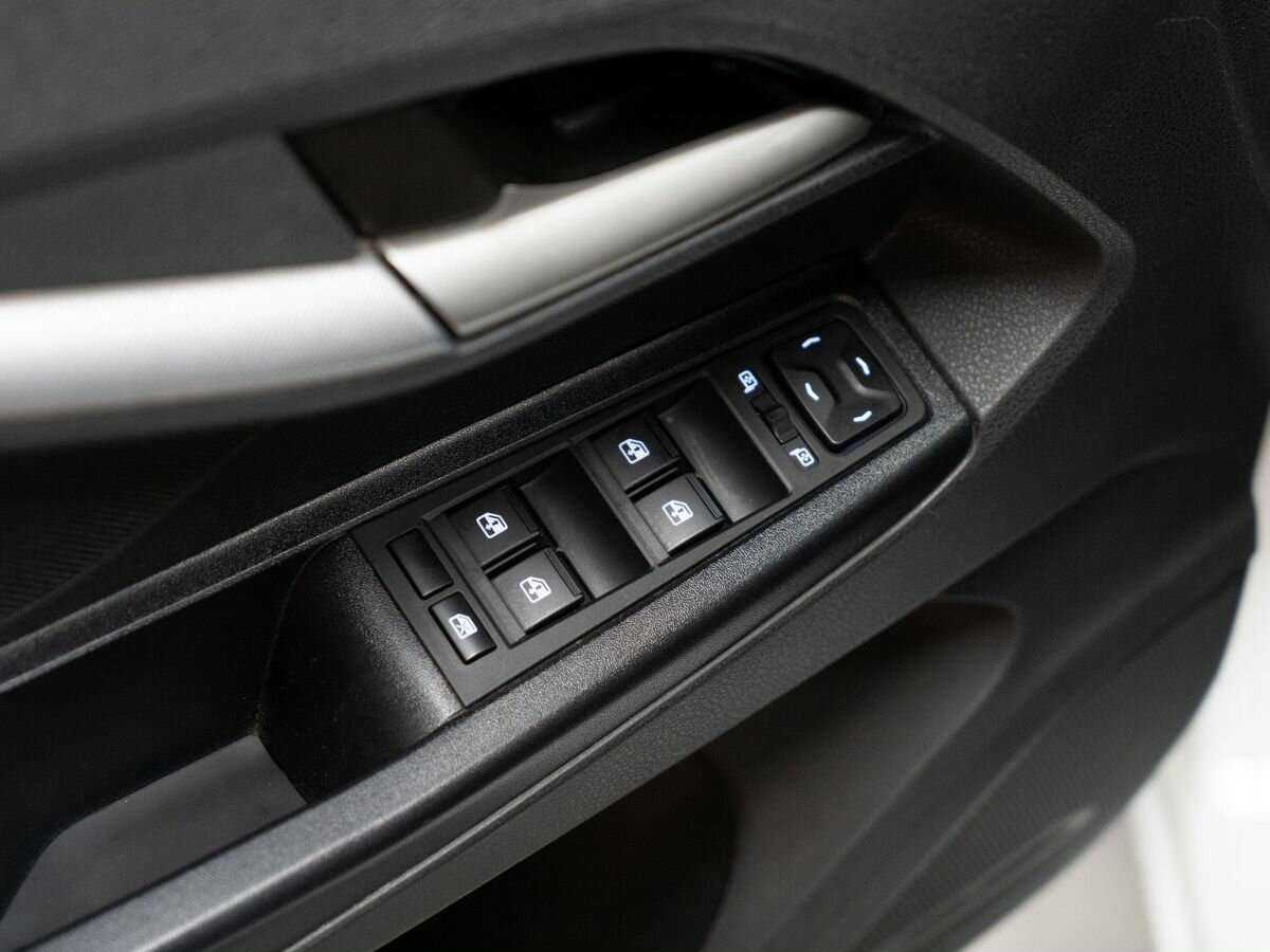 Купить Lada (ВАЗ) Vesta с пробегом. Фото: #13