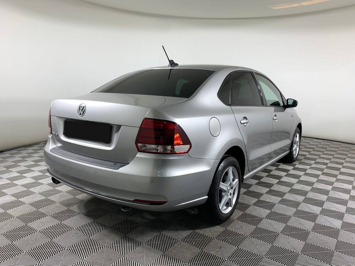 Купить Volkswagen Polo с пробегом. Фото: #4