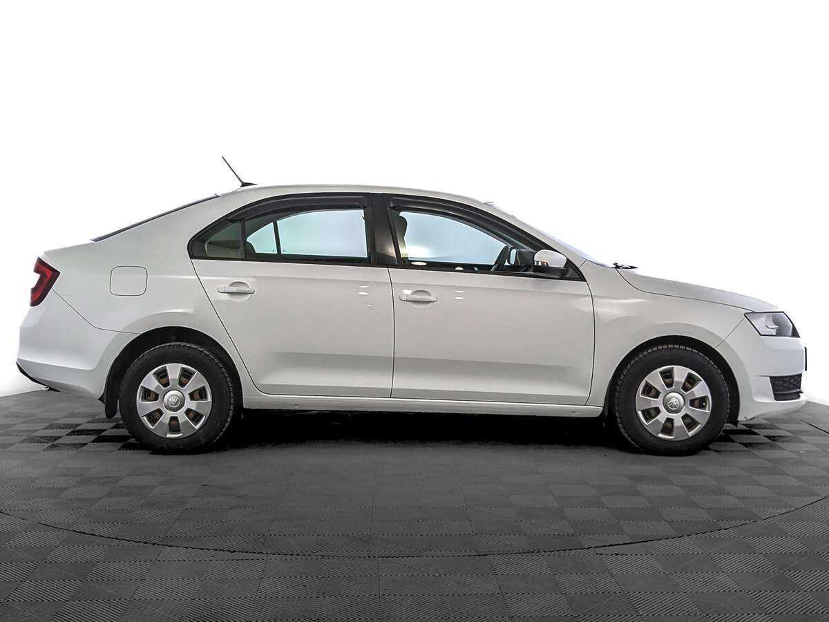 Купить Skoda Rapid с пробегом. Фото: #3