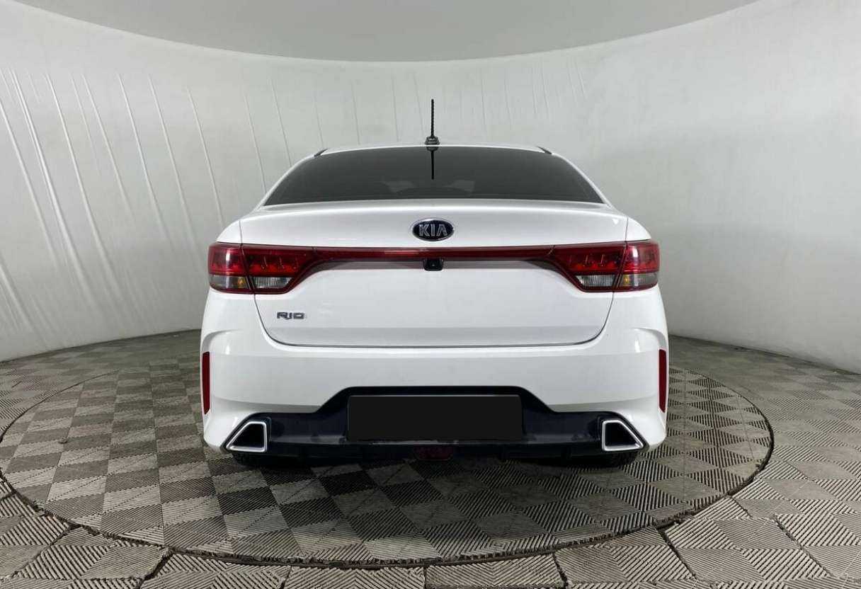 Купить Kia Rio с пробегом. Фото: #5