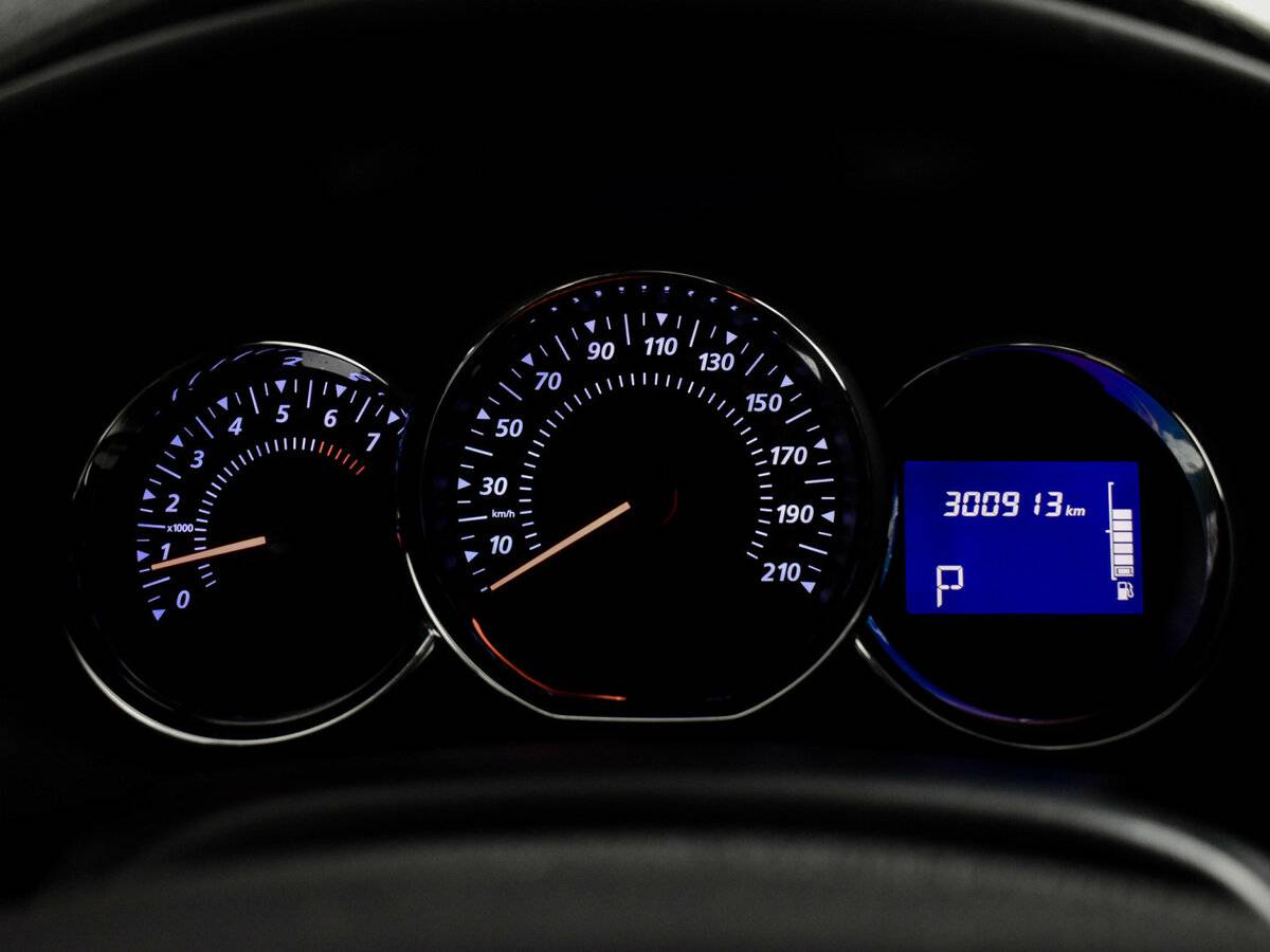 Купить Renault Sandero с пробегом. Фото: #16