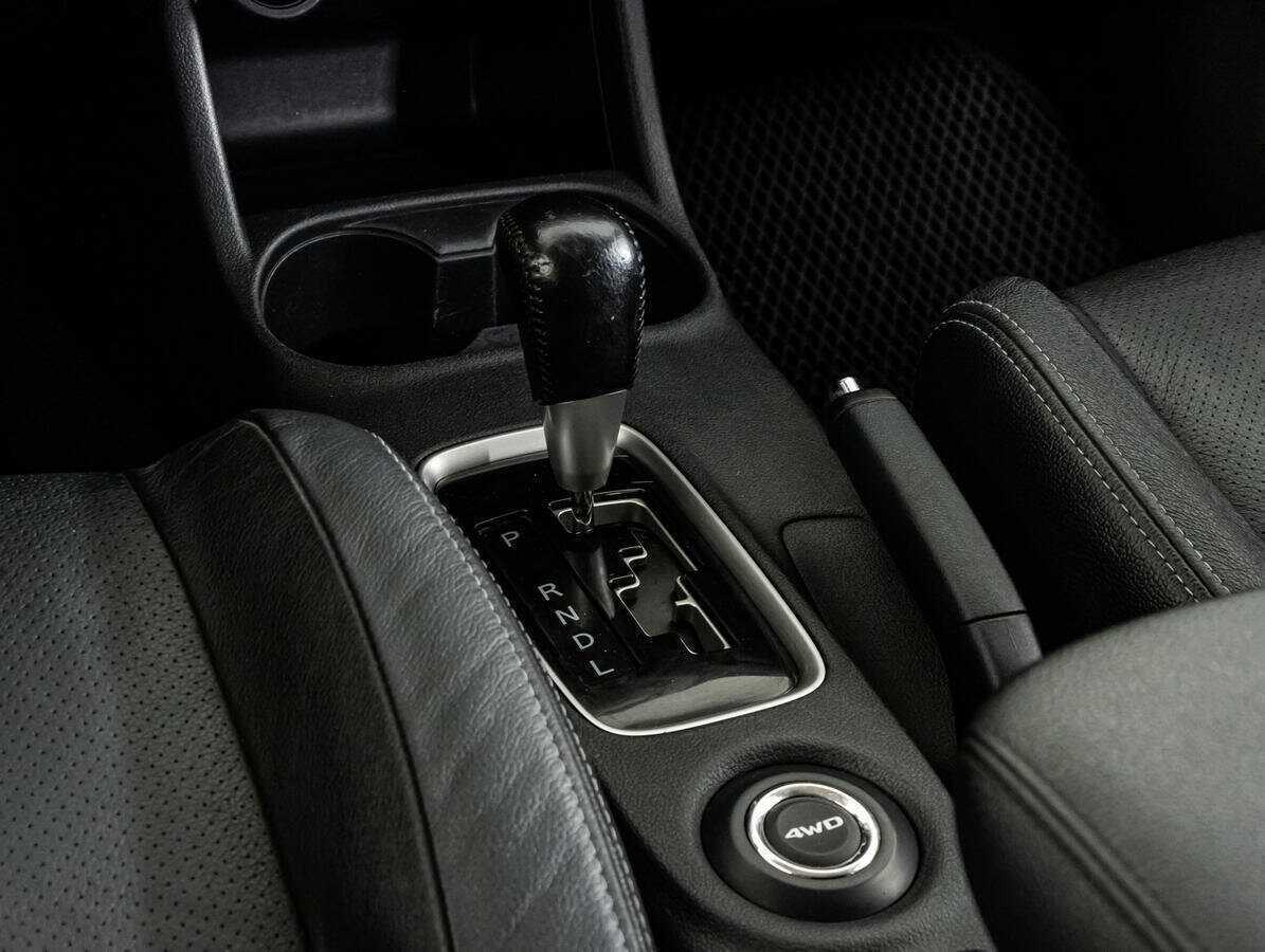 Купить Mitsubishi Outlander с пробегом. Фото: #12