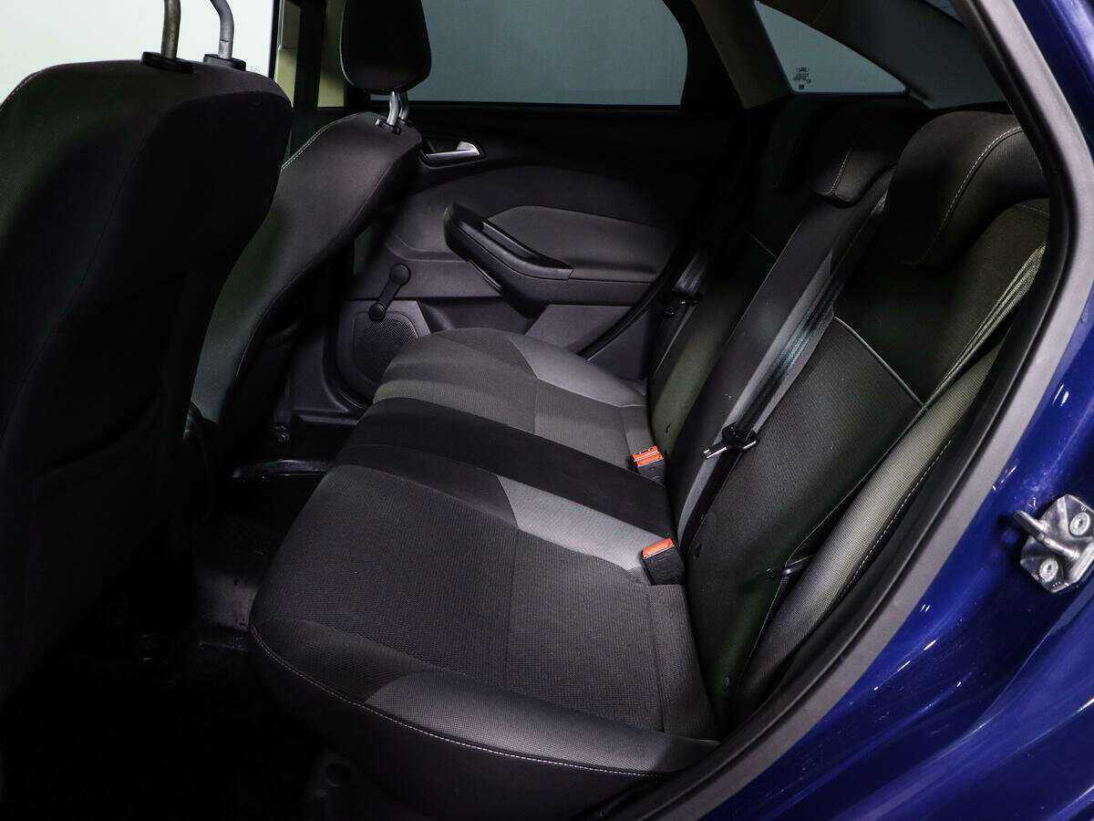 Купить Ford Focus с пробегом. Фото: #9