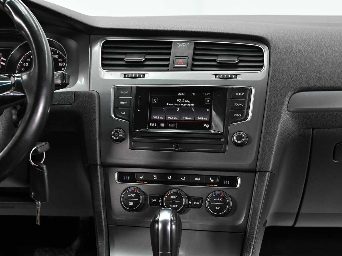 Купить Volkswagen Golf с пробегом. Фото: #8