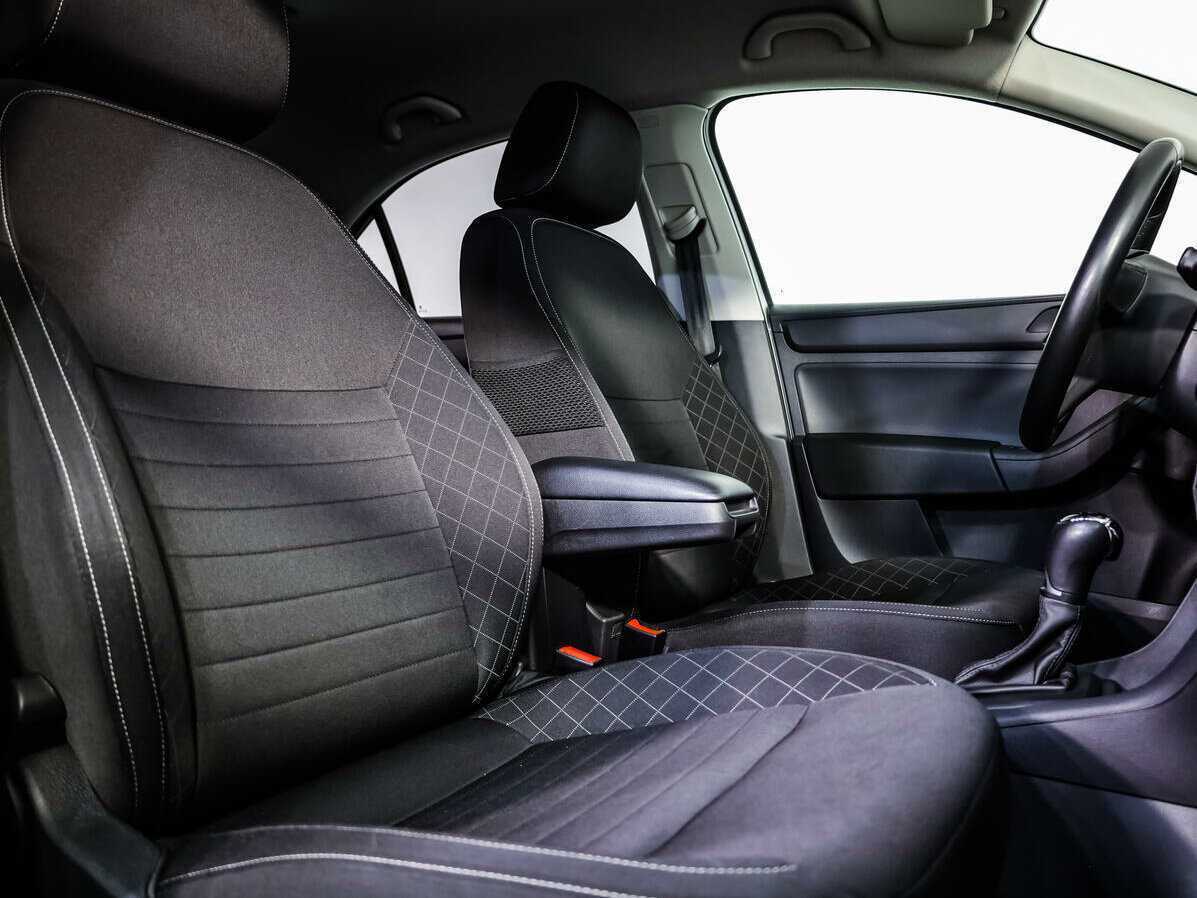 Купить Skoda Rapid с пробегом. Фото: #10