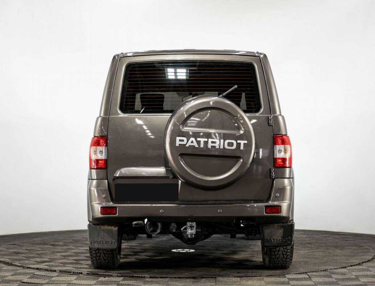 Купить УАЗ Patriot с пробегом. Фото: #4