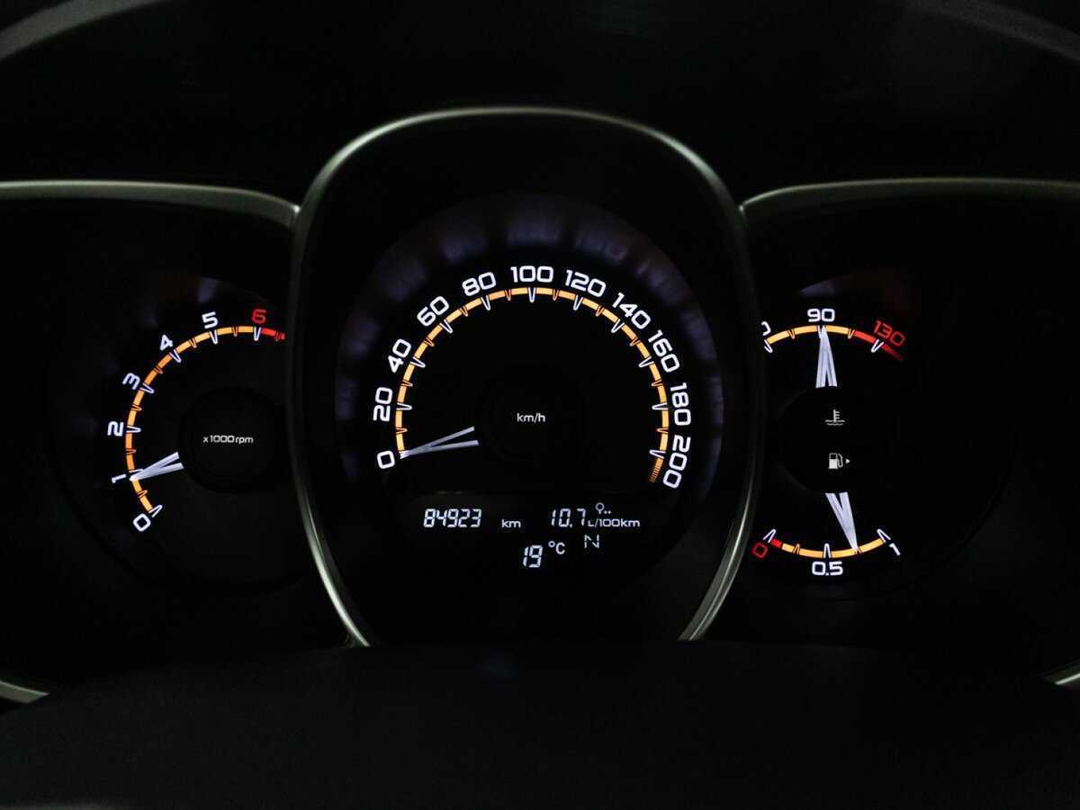 Купить Lada (ВАЗ) Vesta с пробегом. Фото: #11