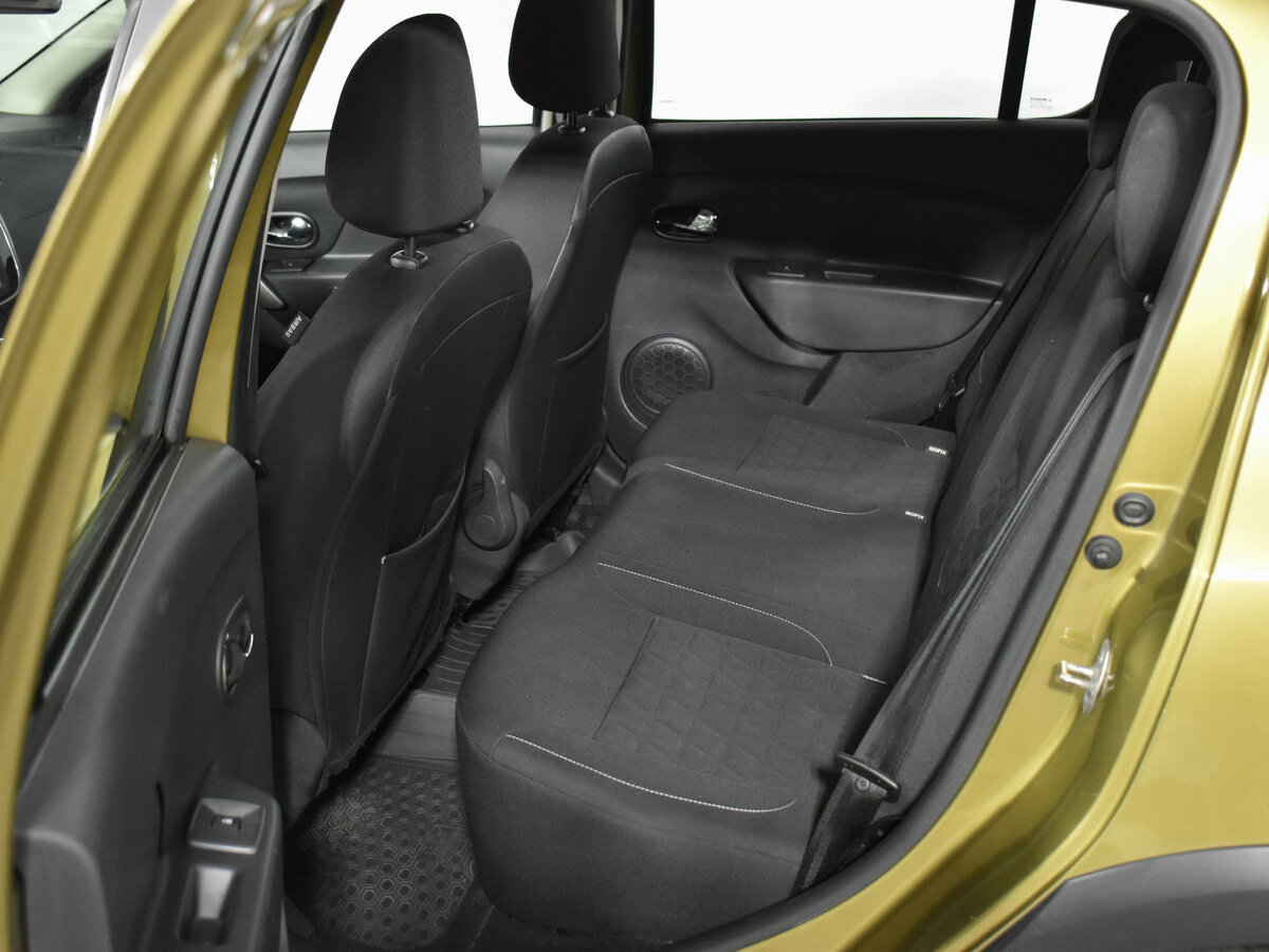 Купить Renault Sandero с пробегом. Фото: #8