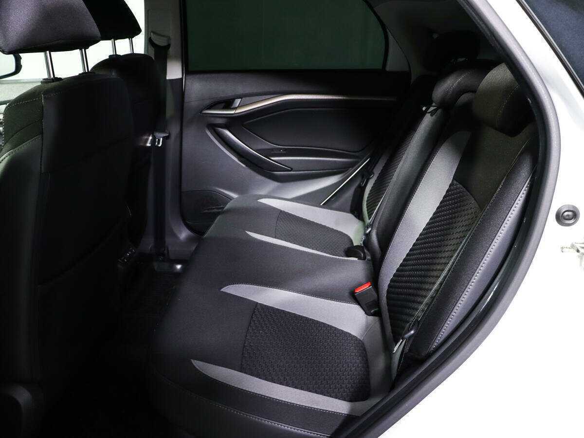 Купить Lada (ВАЗ) Vesta с пробегом. Фото: #7