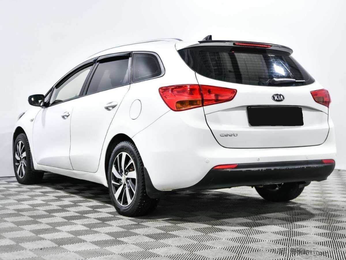 Купить Kia Ceed с пробегом. Фото: #4