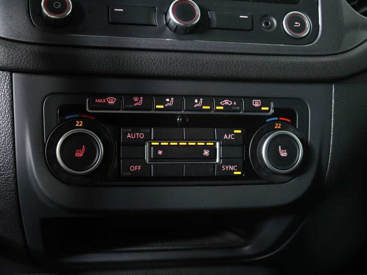 Купить Volkswagen Tiguan с пробегом. Фото: #13