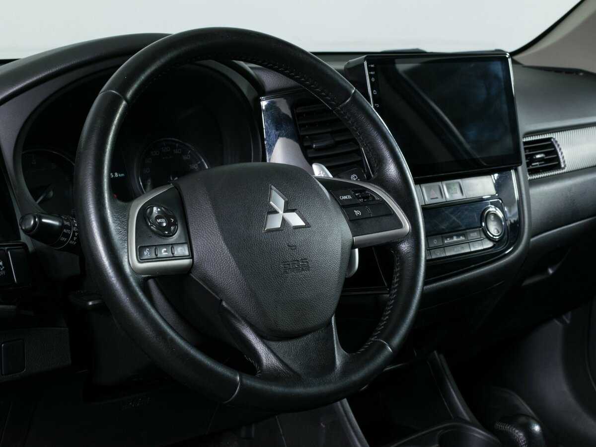 Купить Mitsubishi Outlander с пробегом. Фото: #12