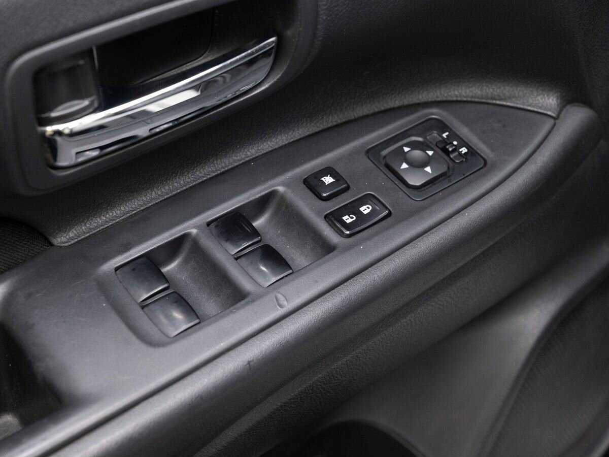 Купить Mitsubishi Outlander с пробегом. Фото: #19