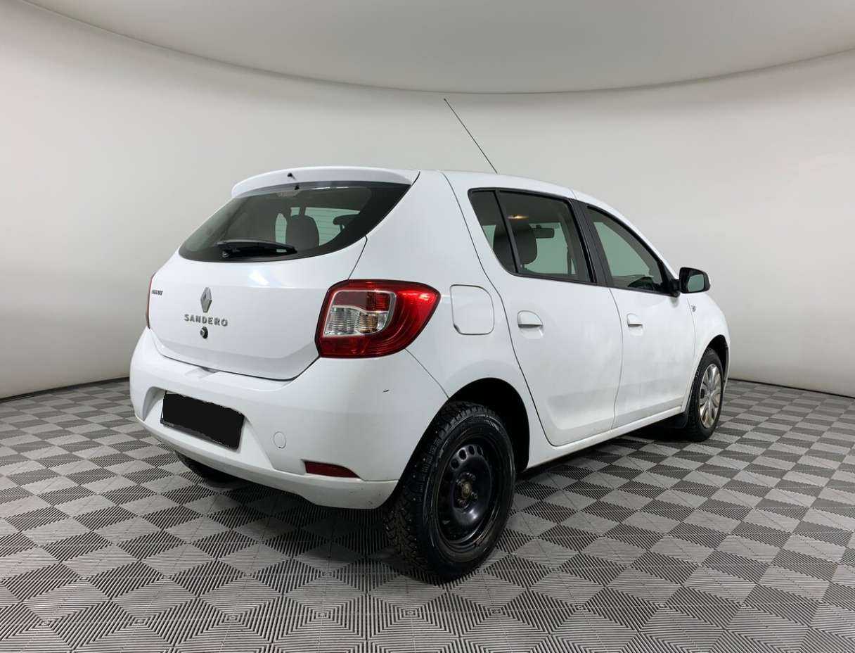 Купить Renault Sandero с пробегом. Фото: #4