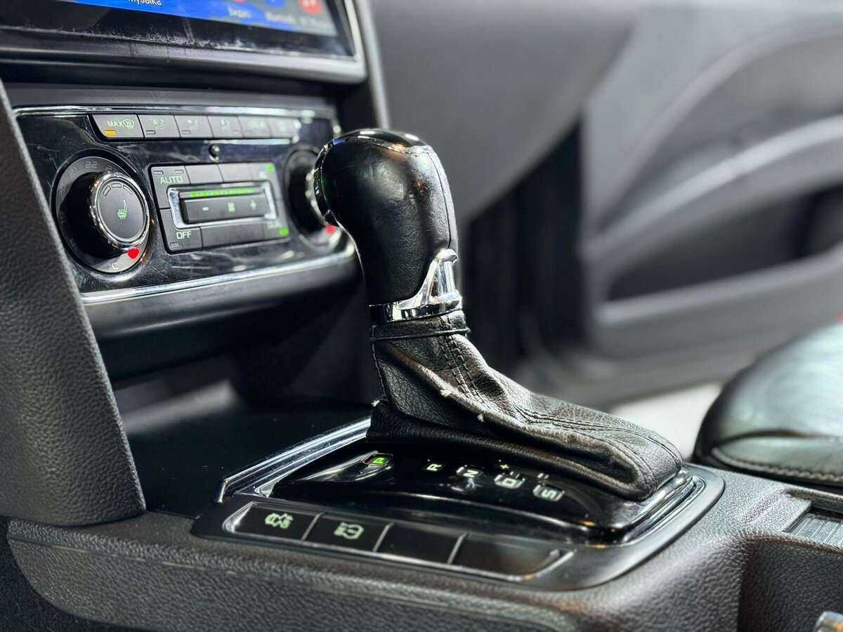 Купить Skoda Superb с пробегом. Фото: #9
