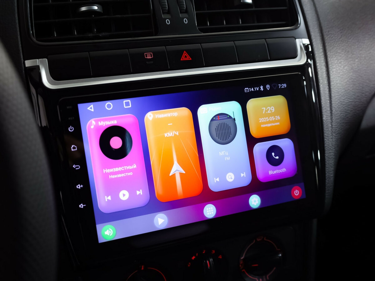 Купить Volkswagen Polo с пробегом. Фото: #11