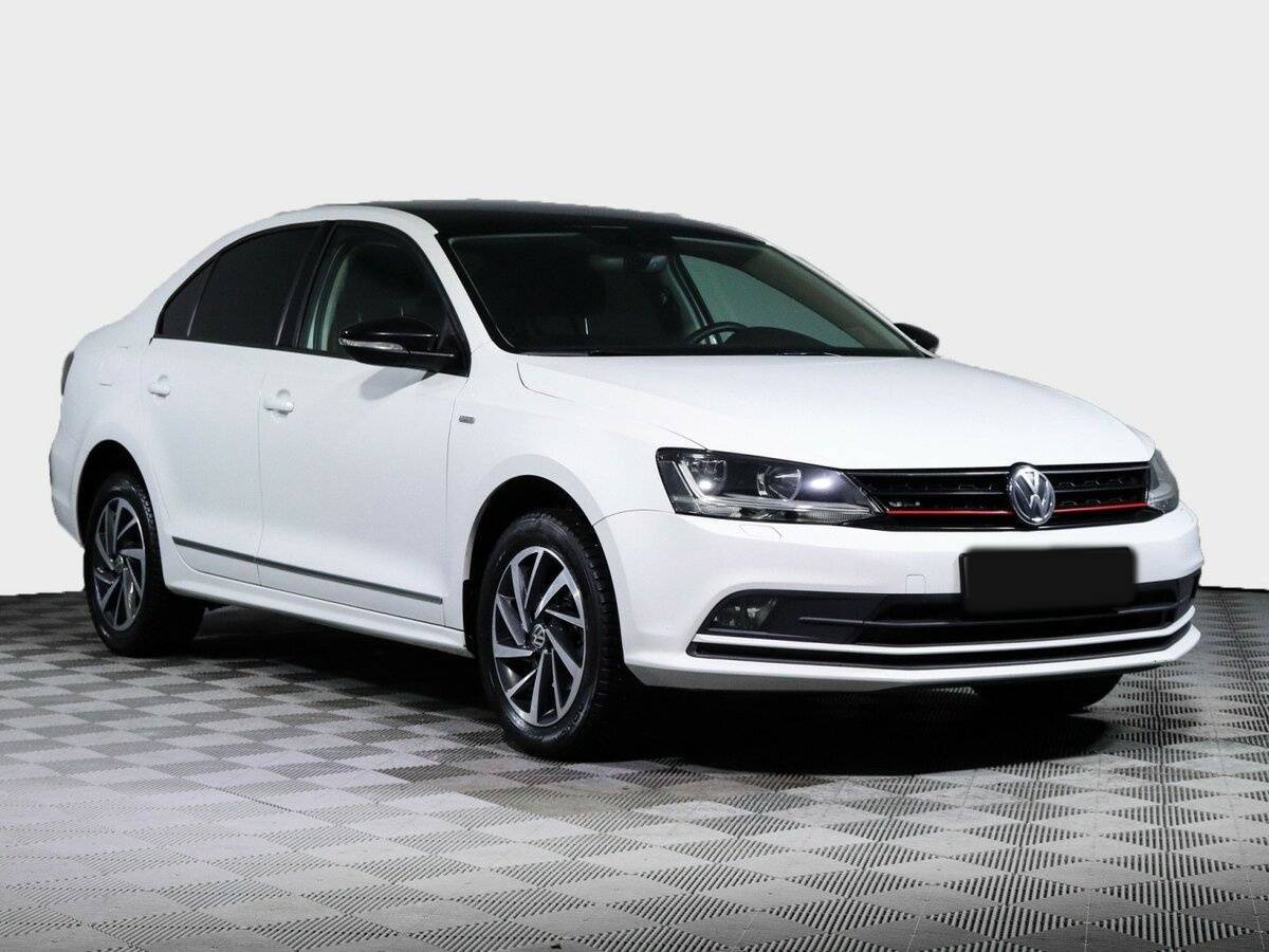 Купить Volkswagen Jetta с пробегом. Фото: #2