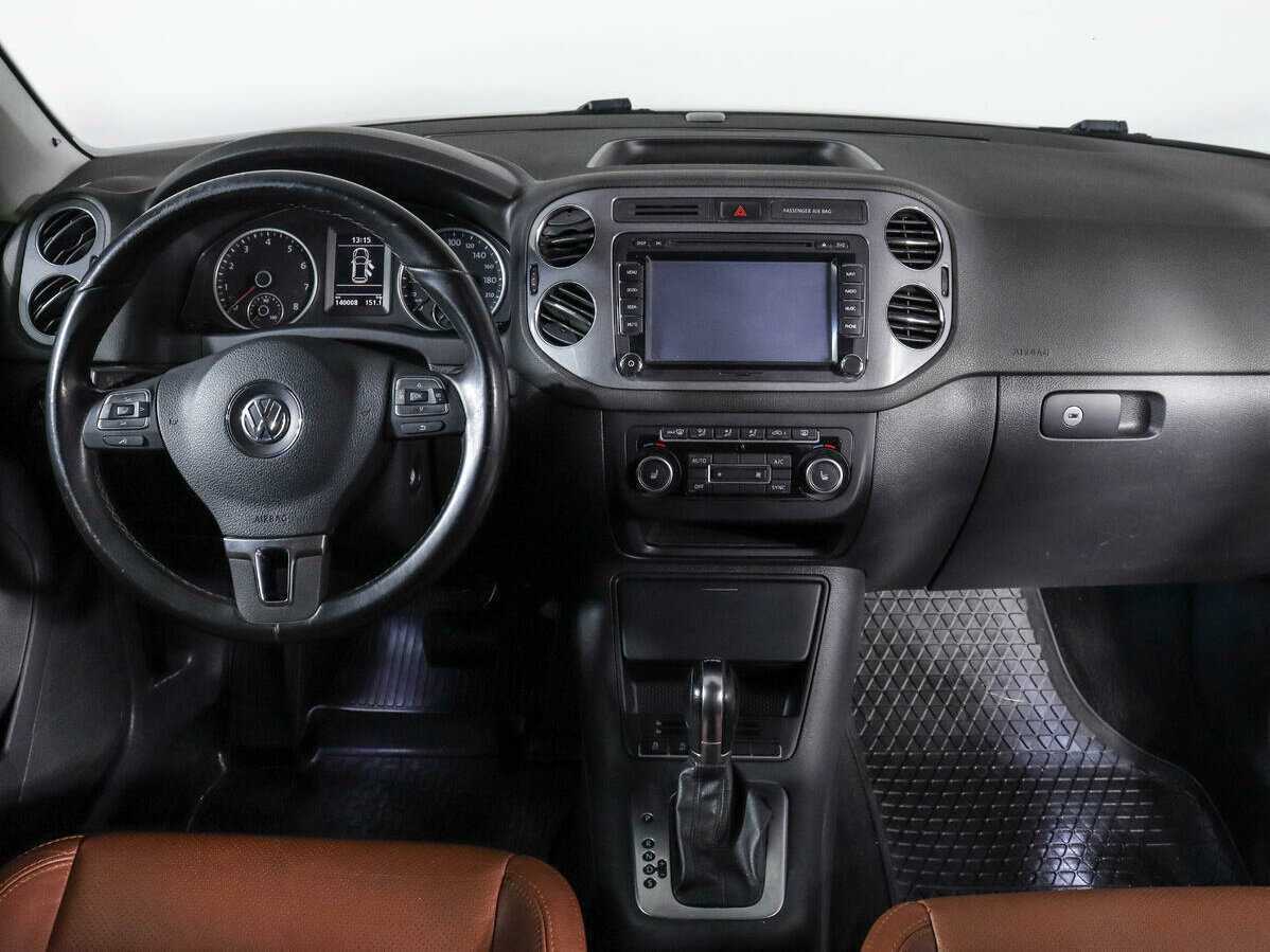 Купить Volkswagen Tiguan с пробегом. Фото: #9