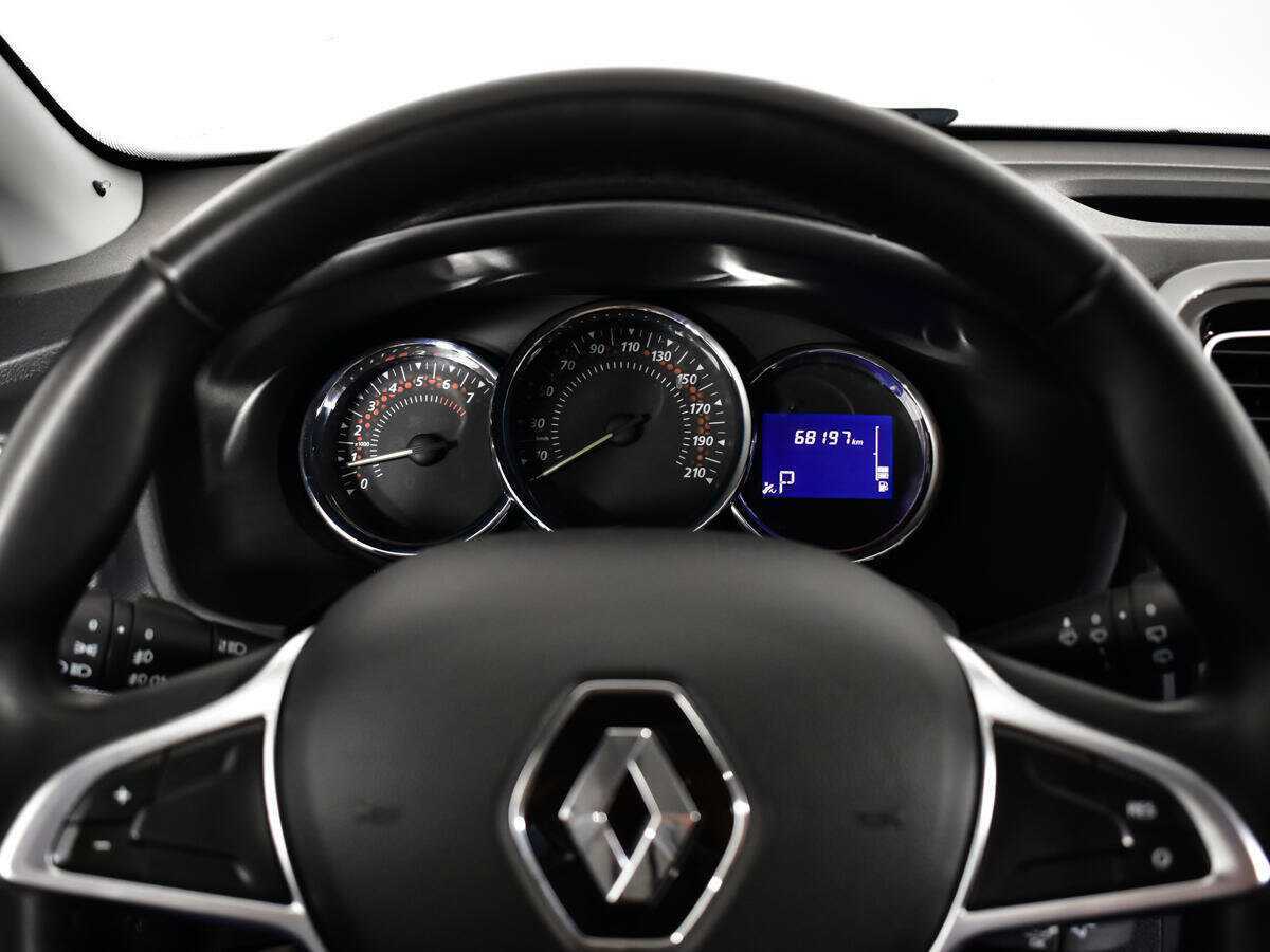 Купить Renault Sandero с пробегом. Фото: #9