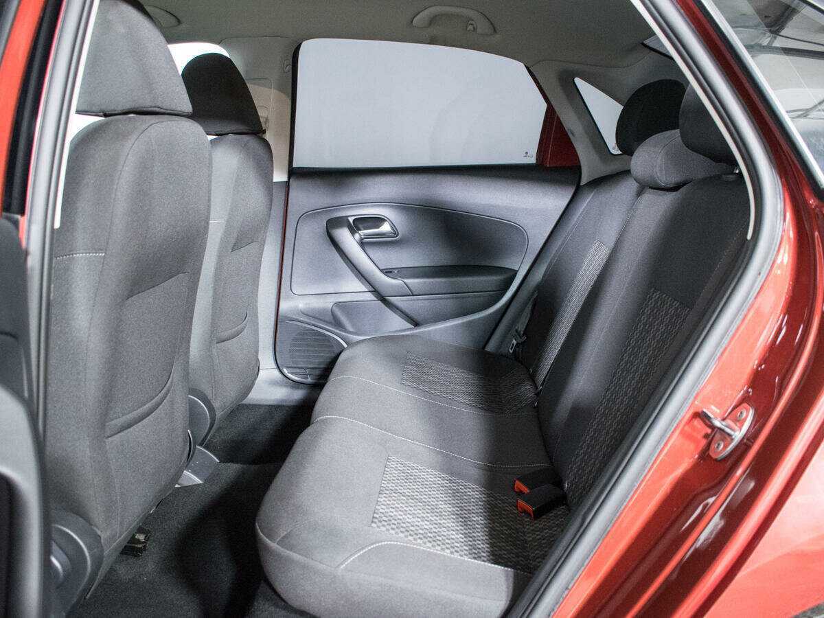 Купить Volkswagen Polo с пробегом. Фото: #9