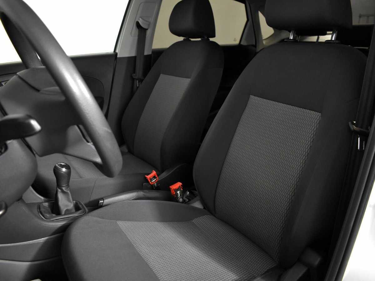 Купить Volkswagen Polo с пробегом. Фото: #9