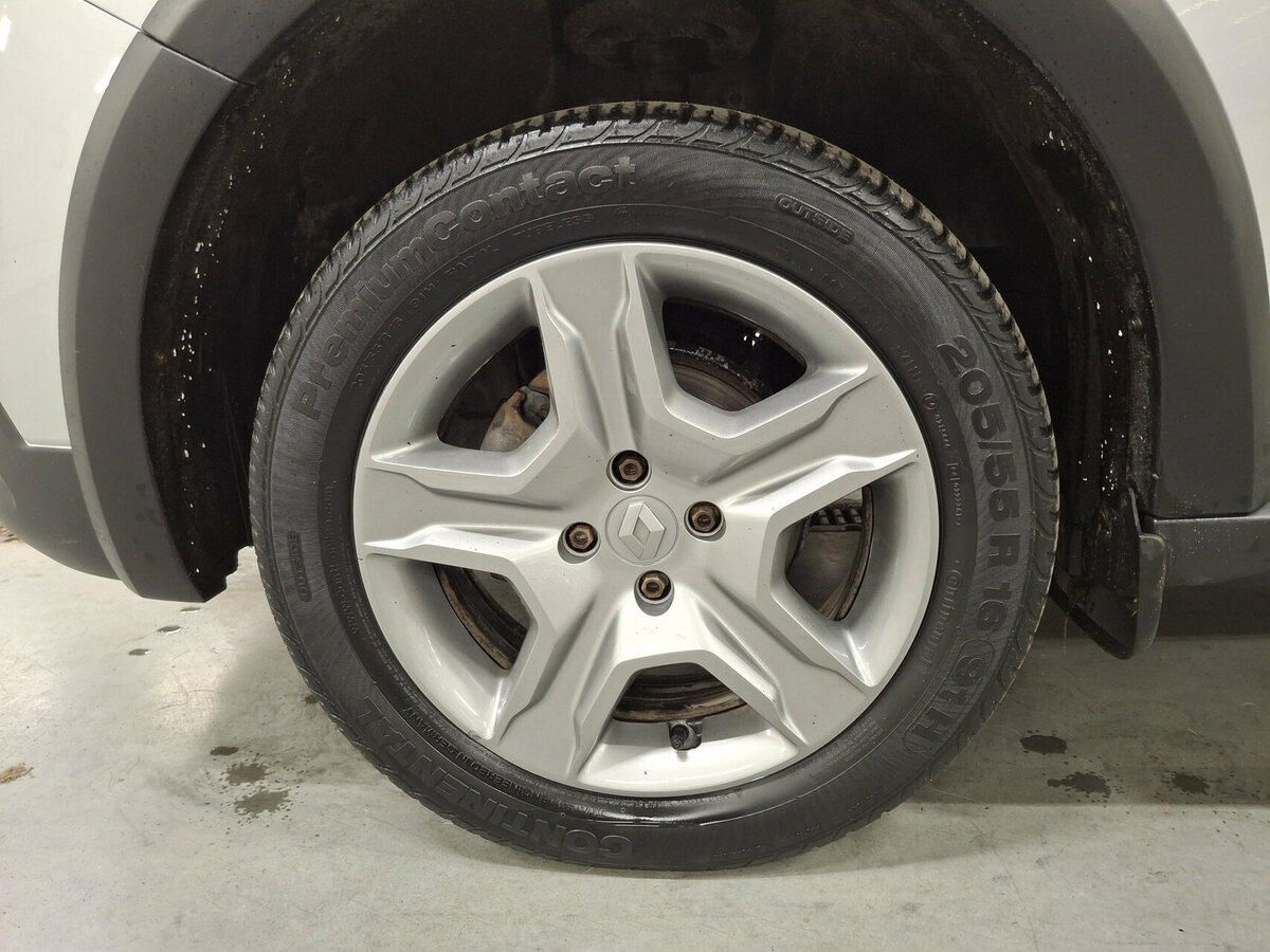 Купить Renault Logan с пробегом. Фото: #17