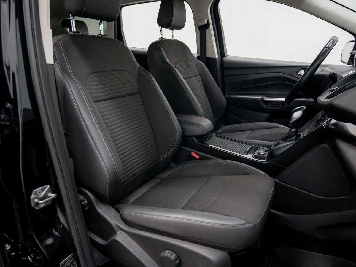 Купить Ford Kuga с пробегом. Фото: #11