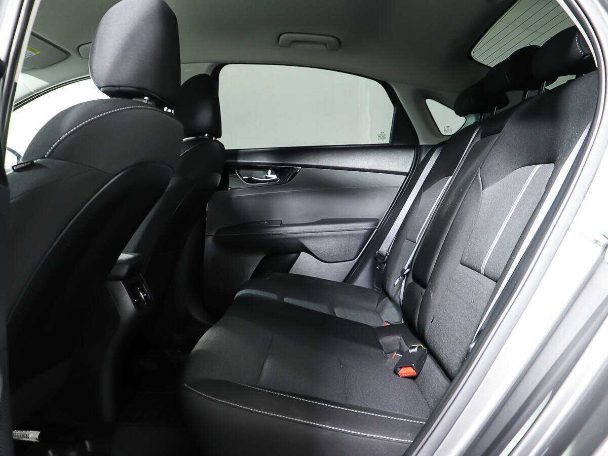 Купить Kia Cerato с пробегом. Фото: #8
