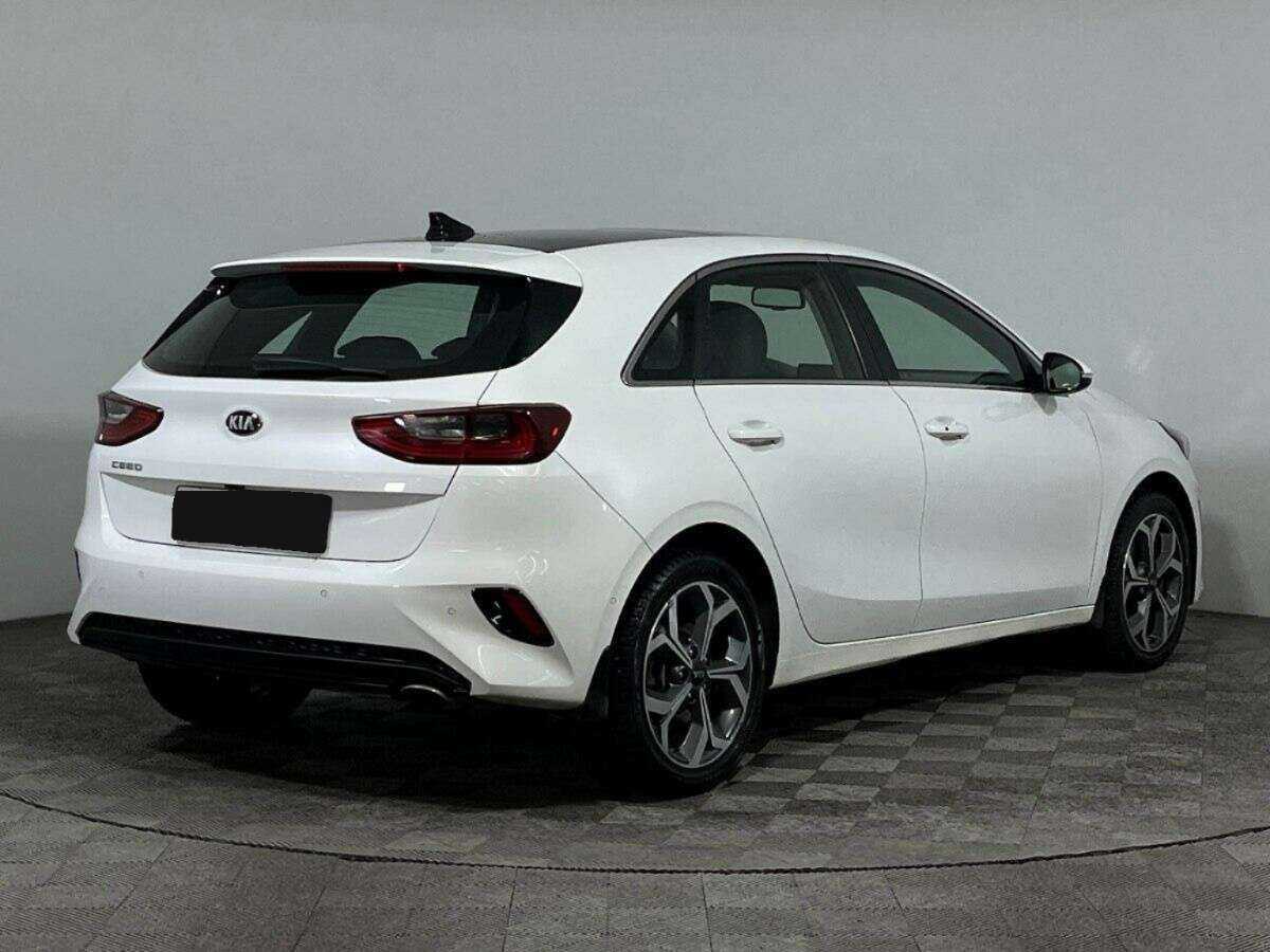 Купить Kia Ceed с пробегом. Фото: #4