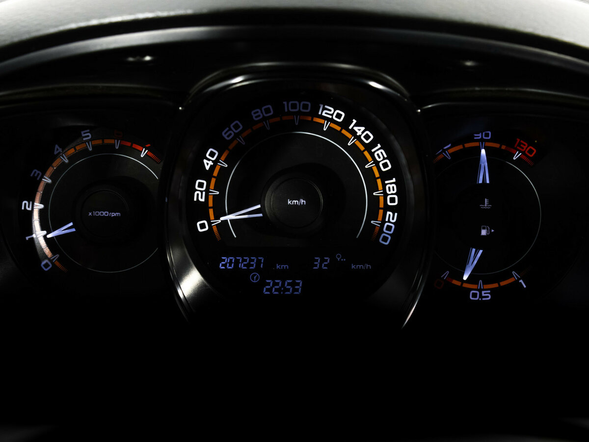 Купить Lada (ВАЗ) Vesta с пробегом. Фото: #13