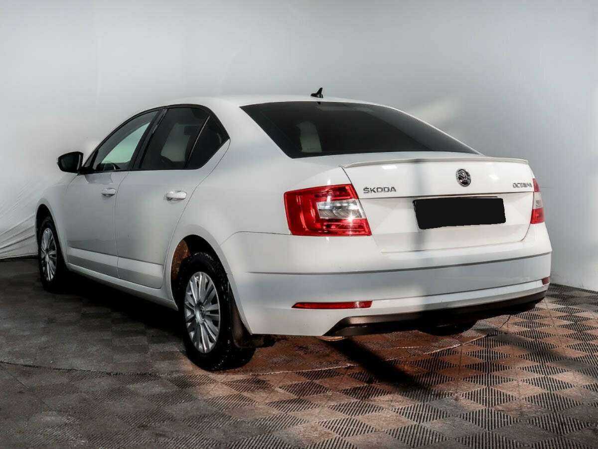 Купить Skoda Octavia с пробегом. Фото: #4
