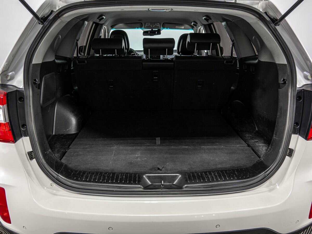 Купить Kia Sorento с пробегом. Фото: #21