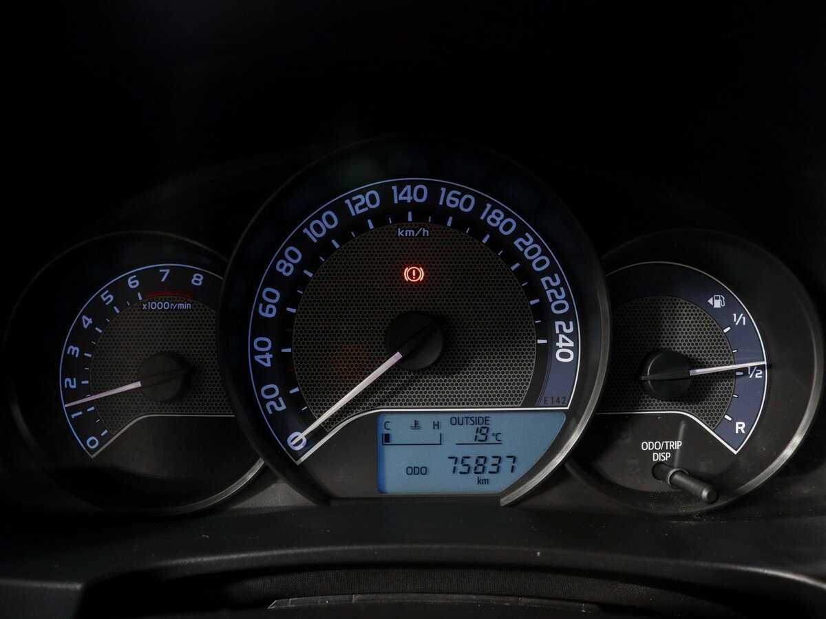 Купить Toyota Corolla с пробегом. Фото: #10