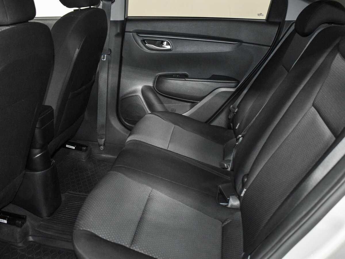 Купить Kia Rio с пробегом. Фото: #9