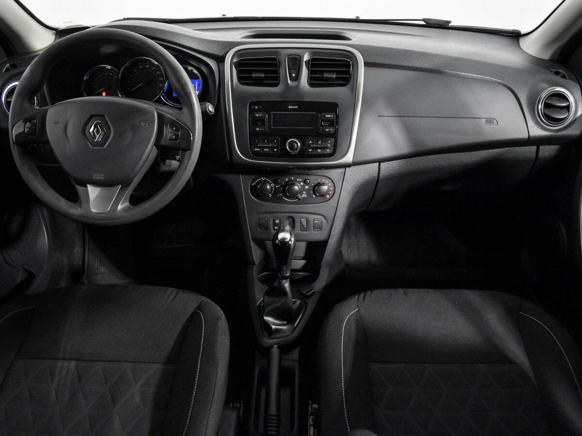 Купить Renault Sandero с пробегом. Фото: #11