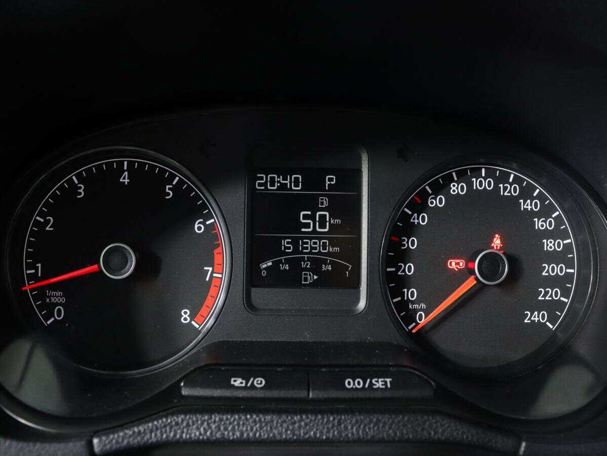 Купить Volkswagen Polo с пробегом. Фото: #10