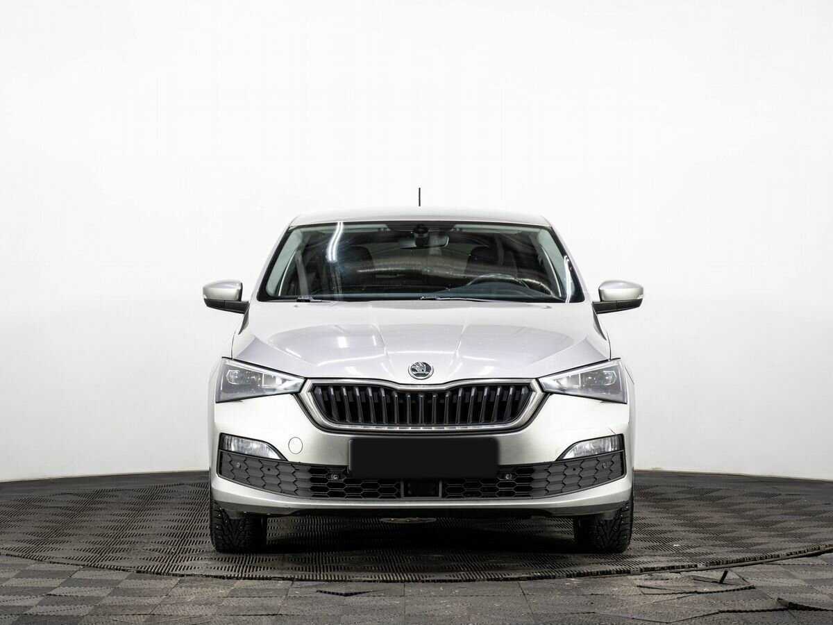 Купить Skoda Rapid с пробегом. Фото: #1